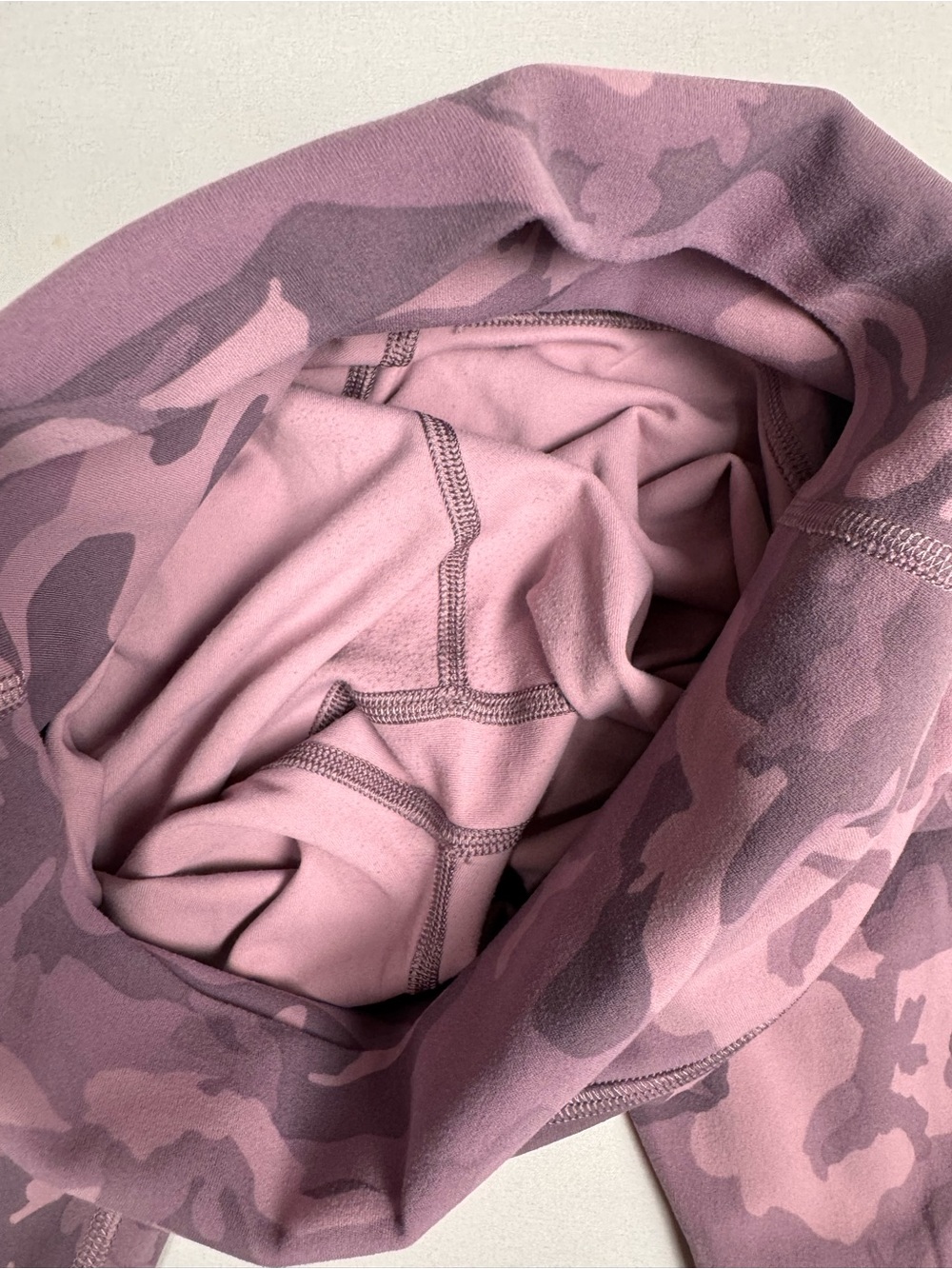 Lululemon Align Pant II 25" Incognito Camo Pink Taupe Multi Women’s 2 Retail $98 - Picture 3 of 6